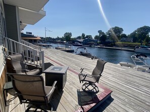 Terrace/patio - Email us your dates, we can unblock dates (Alexandria Bay)