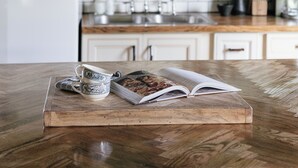 Kaffetrakter/tekoker, kjøleskap, mikrobølgeovn og ovn