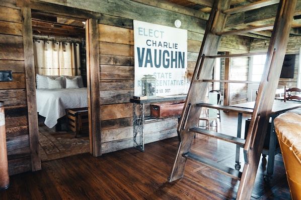 2 bedrooms, in-room safe, iron/ironing board, WiFi