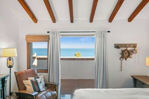 2 bedrooms, WiFi, bed sheets - FANTASTIC FALL SPECIAL RATES (Avalon)