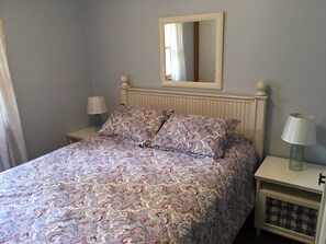 2 bedrooms, iron/ironing board, travel cot, WiFi