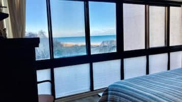 3 bedrooms, iron/ironing board, travel crib, WiFi