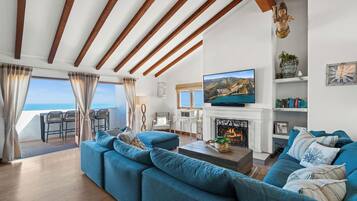 TV, peis, videospill og DVD-spiller