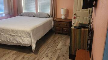 Iron/ironing board, free WiFi, bed sheets, wheelchair access