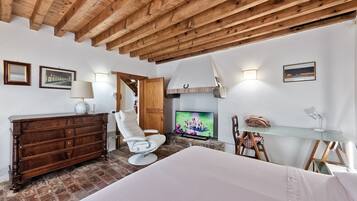 3 camere, ferro/asse da stiro, Wi-Fi gratuito, lenzuola