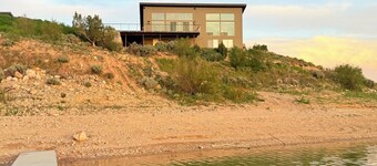 Sleeps 26-Pool-Hot Tub-Private Dock-Game Room