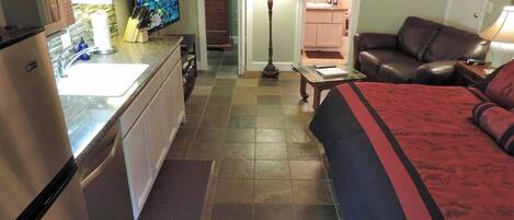 Tabla de planchar con plancha, cuna de viaje, wifi gratis