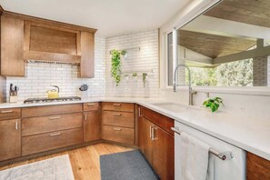 Fridge, microwave, oven, stovetop - Mid-Century Escape w/ Hot Tub & Arcade Fun (Westminster)