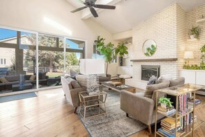 Smart TV, fireplace, video games, offices