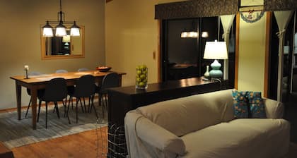 Cozy, spacious house with LAKE VIEW from ALL rooms