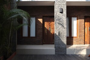 Chambre Double Confort | Vue sur la cour