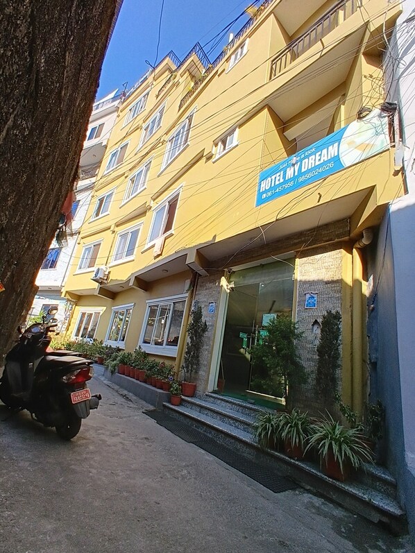 Fachada da propriedade