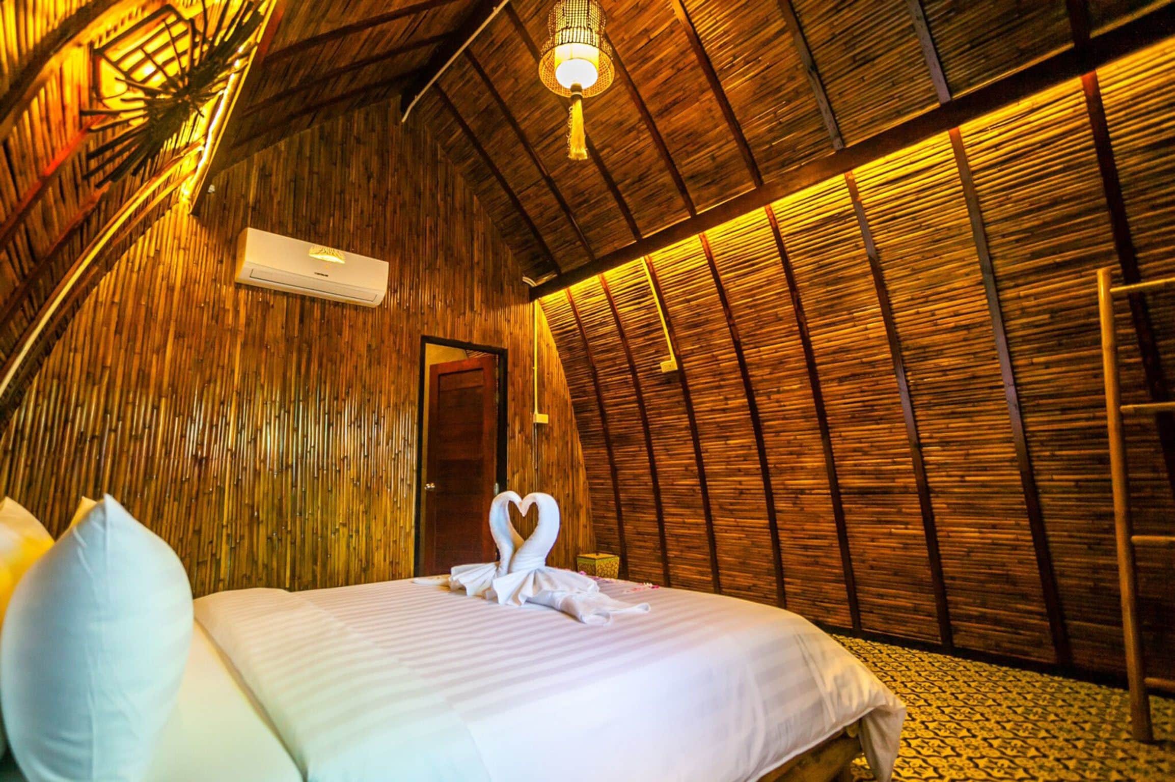 1 bedroom, egyptian cotton sheets, premium bedding, select comfort beds