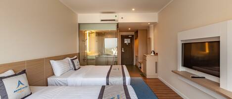 Superior Triple Room | In-room safe, desk, soundproofing, free WiFi