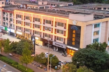 Fachada. Zhuoting Hotel