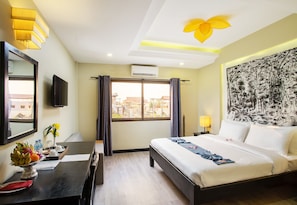 Deluxe Double Room, 1 King Bed | In-room safe, individually furnished, desk, blackout drapes - Hotel De La Chheng (Siem Reap)