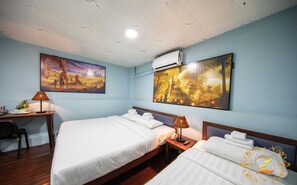 In-room safe, desk, blackout curtains, iron/ironing board - Hotel Zara (Yangon)