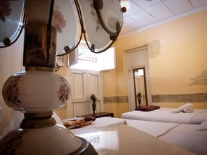 Chambre Triple Standard, 1 chambre, salle de bains privée, rez-de-chaussée