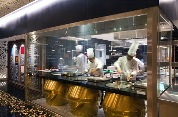 Restaurant - Grayton Hotel Dubai (Dubai)