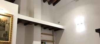 Cozy apartment close to Florence historical center