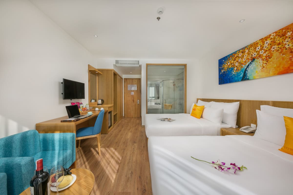 Habitación doble ejecutiva, 2 camas matrimoniales, para no fumadores, vista a la ciudad | 1 habitación, sábanas de algodón egipcio y ropa de cama de alta calidad