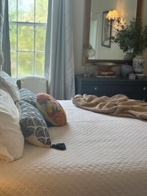 2 camere, una cassaforte in camera, una scrivania, ferro/asse da stiro