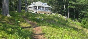 Spectacular Oceanfront House with private, Deep Water Dock
