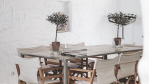 Dining - Villa Nancy by The Pearls Collection (Mykonos)