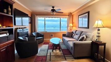 TV, fireplace, DVD player, stereo