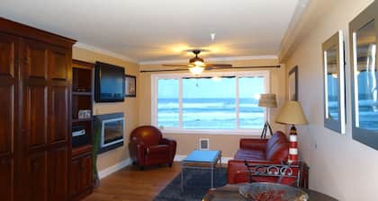 Surround Yourself in Luxury, Oceanfront 1 bed 2 bath Condo - w/o extra Mg fees