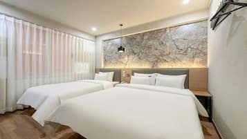 Twin Room | WiFi (free), individually decorated, individually furnished