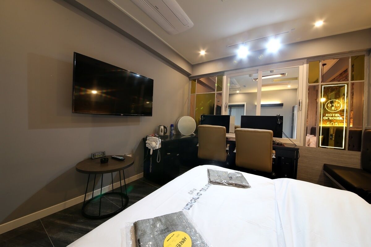 premier double room | 1 bedroom, individually decorated, individually furnished, free wifi