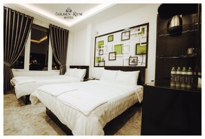 Minibar, desk, free WiFi, bed sheets - Golden Rum Hotel (Da Lat)