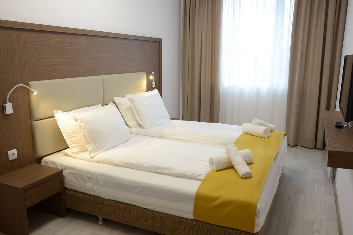 Apartment 32, Balcony | Een strijkplank/strijkijzer, gratis wifi, beddengoed