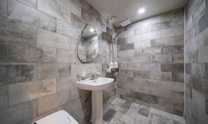 Business Twin Room | Bathroom