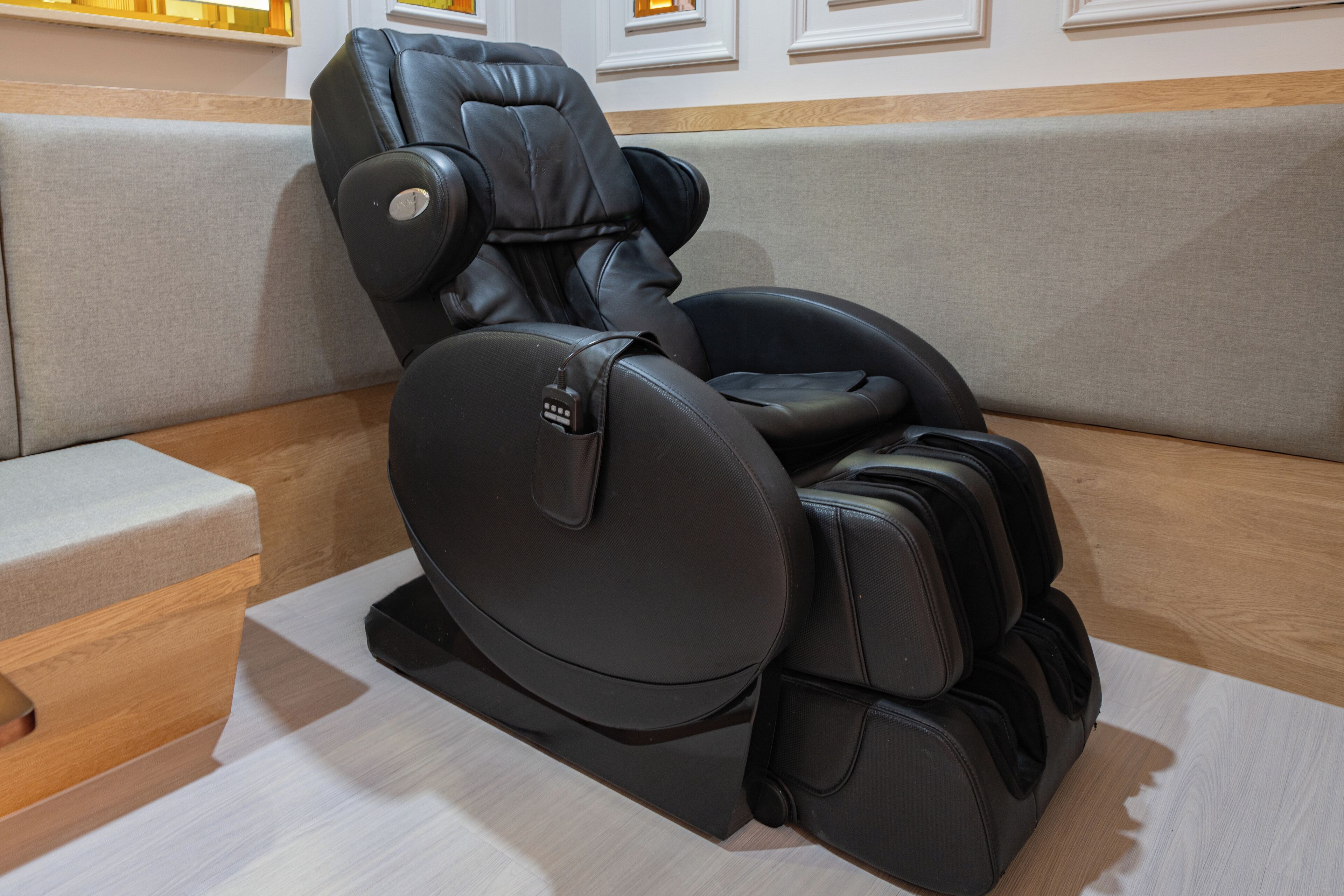 premium double room | individually decorated, individually furnished, blackout curtains