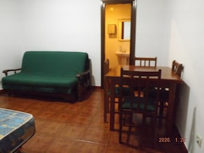 ห้องแฟมิลี่ | ห้องนั่งเล่น | ทีวี