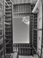 住宿正面 - 傍晚/夜晚