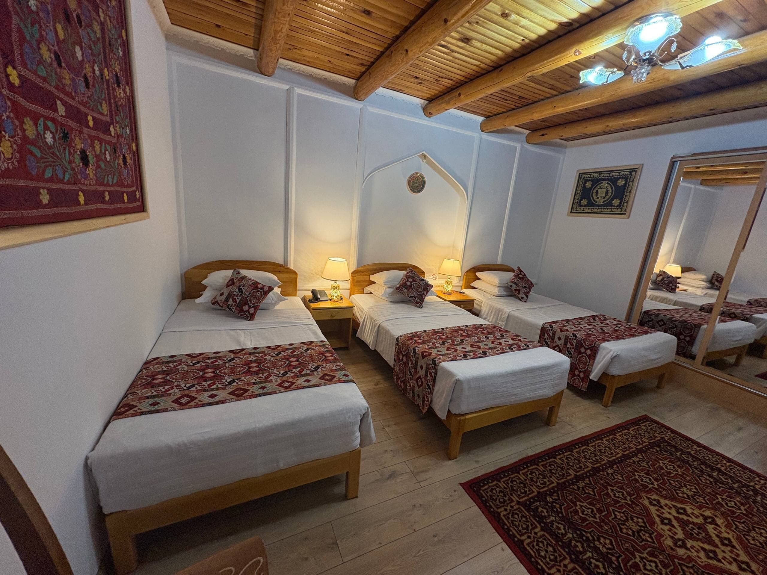 スタンダード トリプルルーム | 高級寝具、セーフティボックス (室内)、客室ごとに異なる装飾、客室ごと に異なるインテリア