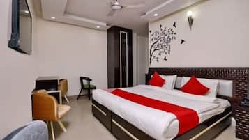 Desk, soundproofing, iron/ironing board, cots/infant beds