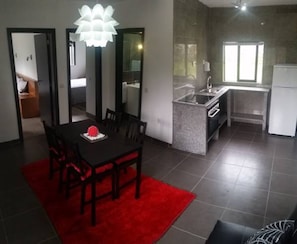 Family Bungalow, 2 Bedrooms, Non Smoking (6 Guests) | In-room dining - Quinta do Padrao (Penafiel)