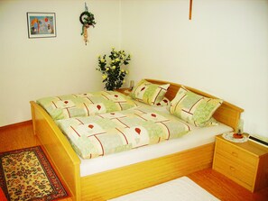 Family Condo, 1 Double Bed with Sofa bed - Ferienwohnung Familie Kappauf & Petrik (Friedenfels)