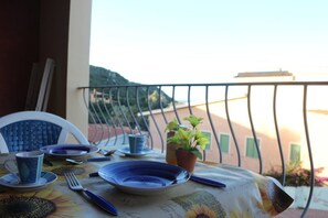 Apartament, 2 dormitoris | Balcó