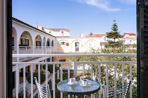 Superior-Apartment, Gartenblick | Blick vom Balkon