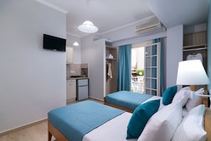 Standard-Apartment, Gartenblick | Eigene Kochnische | Kühlschrank, Herdplatte, Kochgeschirr/Geschirr/Besteck