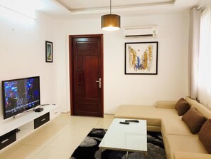 Superior One-Bedroom Apartment | Premium bedding, memory foam beds, individually decorated - M-H Apartment Hotel (Ho Chi Minh City)