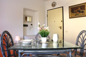 Lägenhet - 1 sovrum | Matservice på rummet