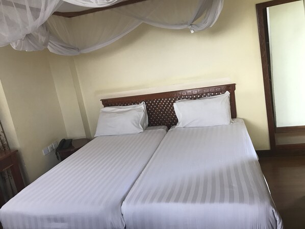 In-room safe, desk, free WiFi, bed sheets