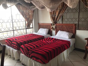 In-room safe, desk, free WiFi, bed sheets