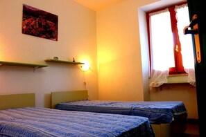 Apartment, 2 Schlafzimmer | 1 Schlafzimmer, individuell dekoriert, individuell eingerichtet